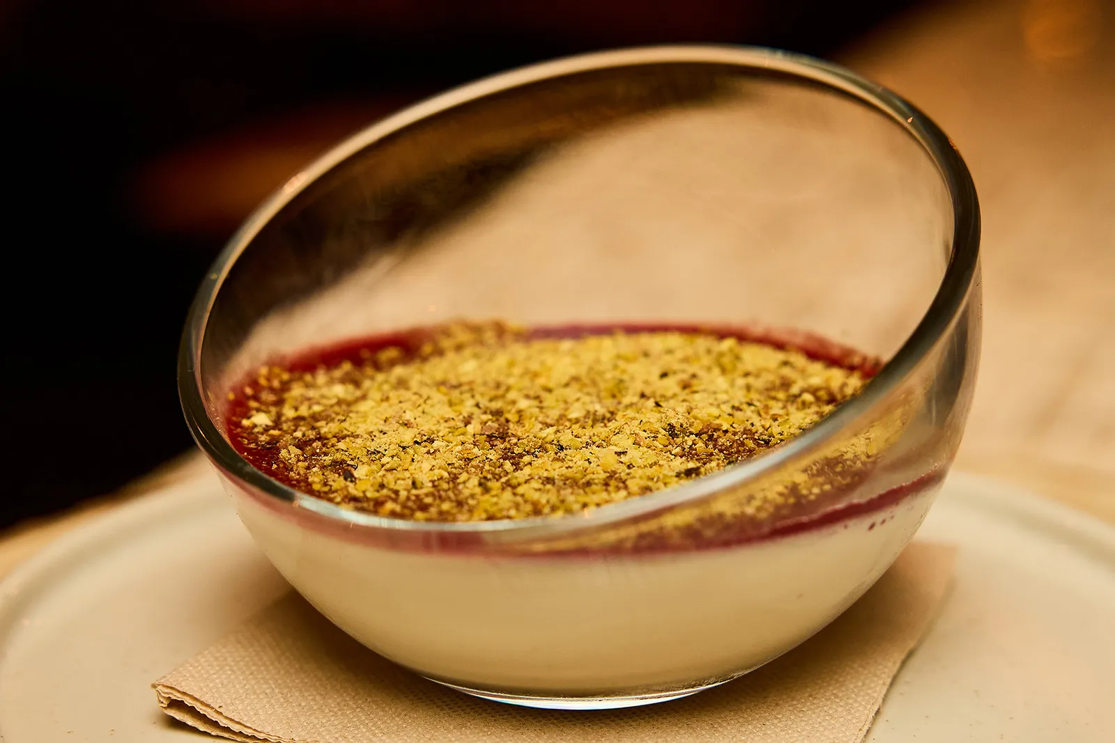 Dessert italien maison servi au restaurant In Casa à Levallois-Perret